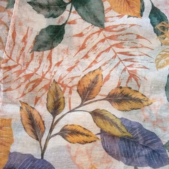 NWOT Elegant Brown & Green Leaf Print Scarf - Polyester Bali Yarn Lightweight… - Picture 4 of 4